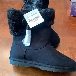 NWB-Girls Arizona Anna Black Winter Boots